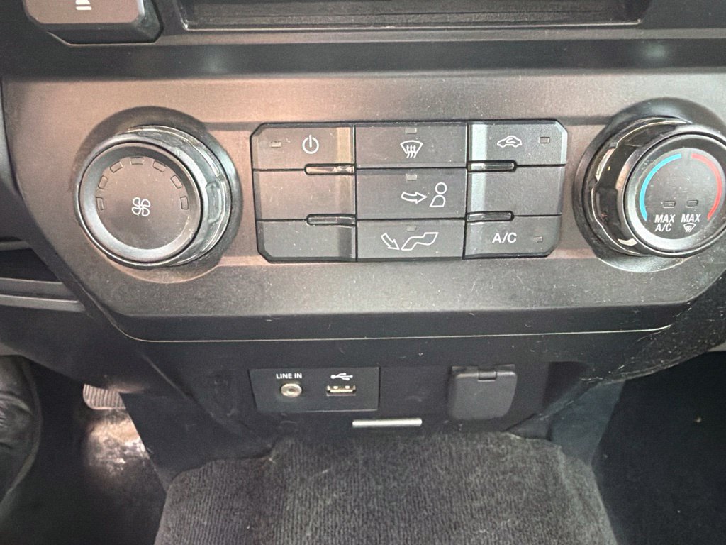 Used 2015 Ford F150 XLT AWD/4WD image 25