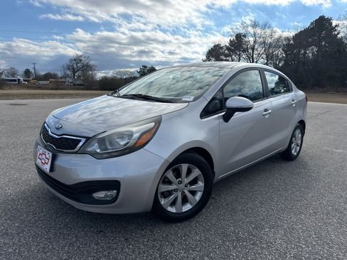 Used 2015 Kia Rio EX w/ Convenience Package image 2