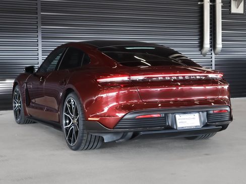 Certified 2022 Porsche Taycan Turbo S image 3