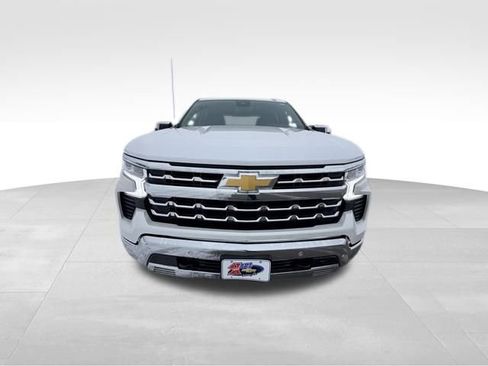 Certified 2025 Chevrolet Silverado 1500 LTZ image 3