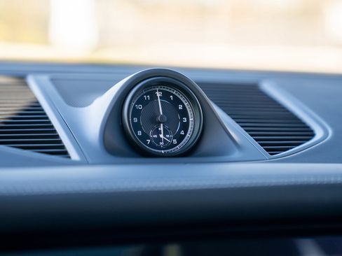 New 2026 Porsche Macan AWD/4WD image 17