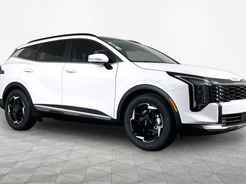 Certified 2026 Kia Sportage EX w/ EX Panorama Roof Package FWD image 2