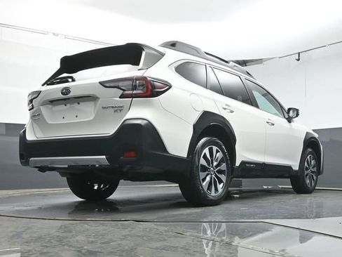 Used 2023 Subaru Outback Limited XT image 40