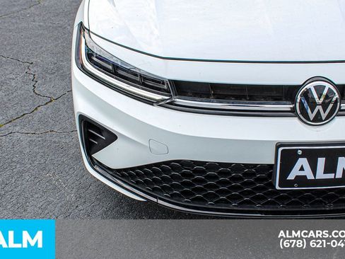 Used 2025 Volkswagen Jetta Sport FWD image 12