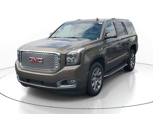 Certified 2016 GMC Yukon Denali RWD image 2