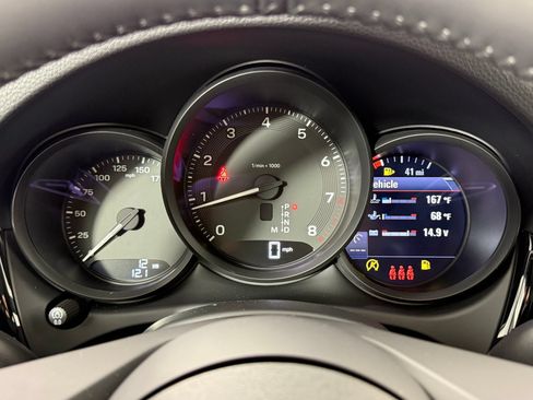 Certified 2026 Porsche Macan AWD/4WD image 21