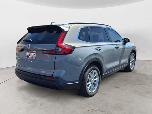 Used 2025 Honda CR-V EX image 3