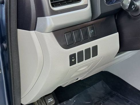 Used 2016 Toyota Highlander XLE AWD/4WD image 10