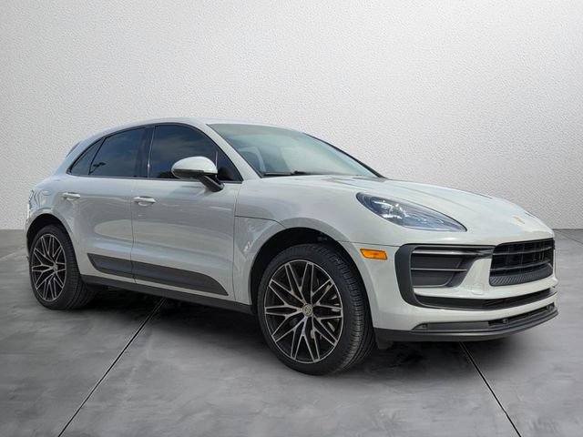 Used 2022 Porsche Macan AWD/4WD image 6