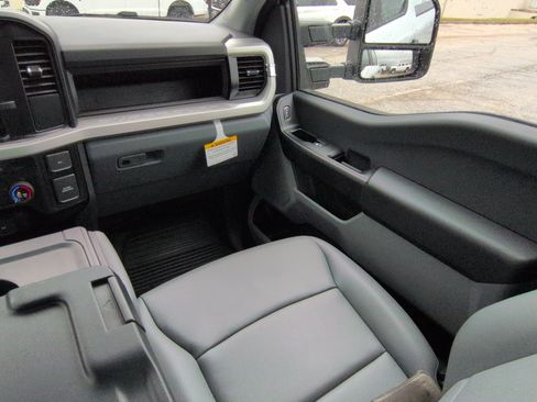 Used 2026 Ford F250 XL w/ FX4 Off-Road Package AWD/4WD image 15