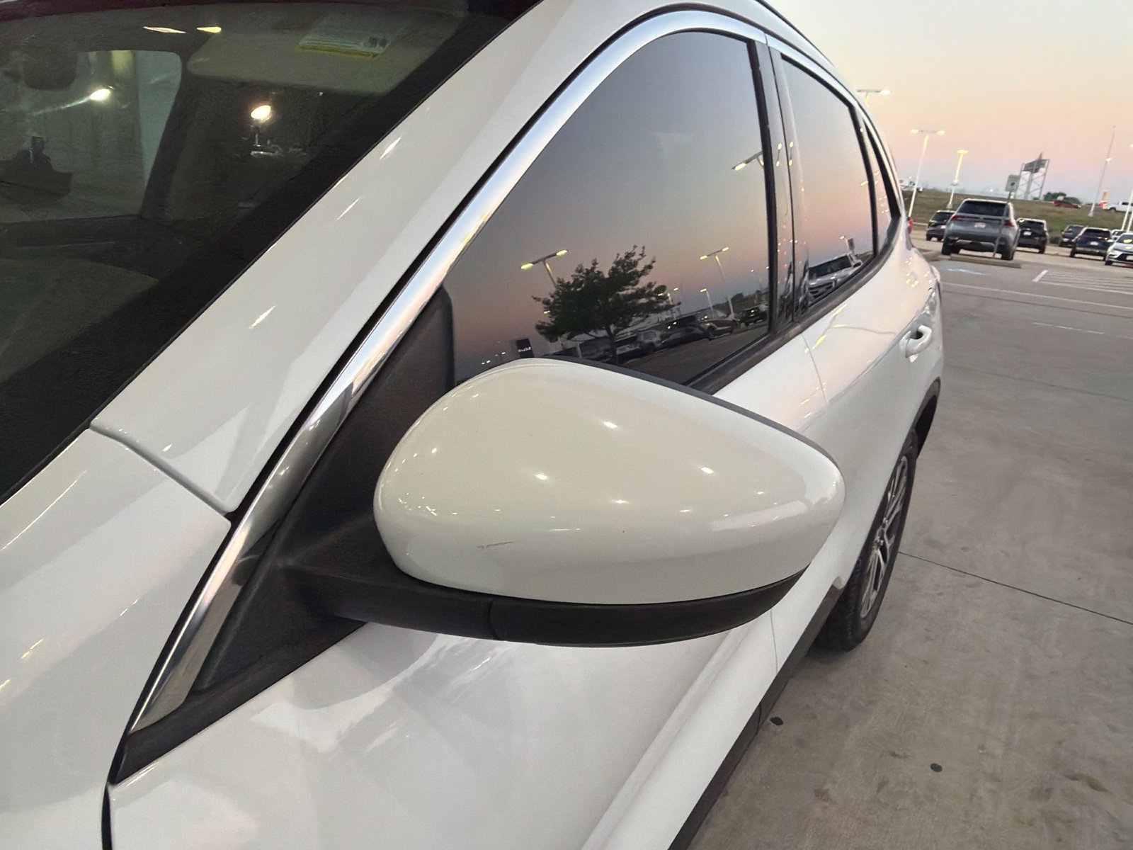 Used 2020 Ford Escape SEL FWD image 4