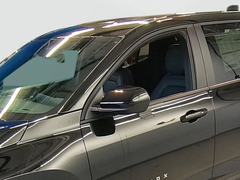 New 2026 Chevrolet Equinox LT w/ Convenience Package II image 8