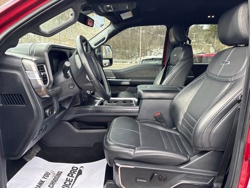 Used 2025 Ford F250 Platinum image 9