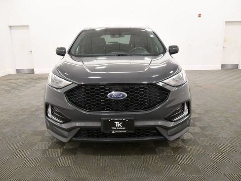 Used 2021 Ford Edge ST-Line w/ Cold Weather Package AWD/4WD image 11