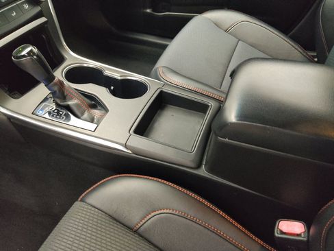 Used 2016 Toyota Camry SE FWD image 26