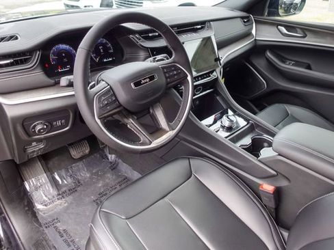 New 2026 Jeep Grand Cherokee Limited image 11