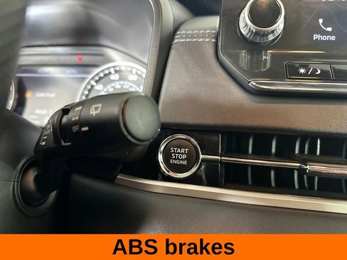 Used 2024 Mitsubishi Outlander SE AWD/4WD image 20