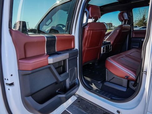 Used 2022 Ford F250 Platinum w/ FX4 Off-Road Package image 21