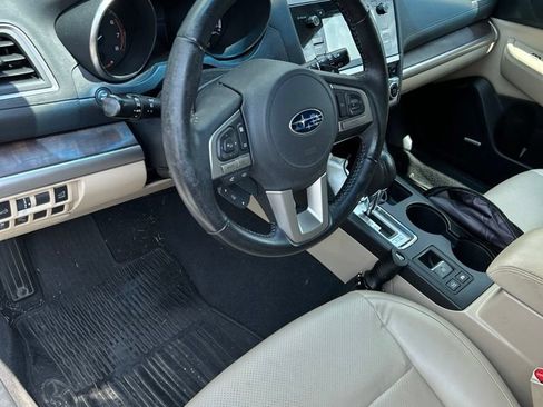 Used 2015 Subaru Outback 2.5i Limited AWD/4WD image 5