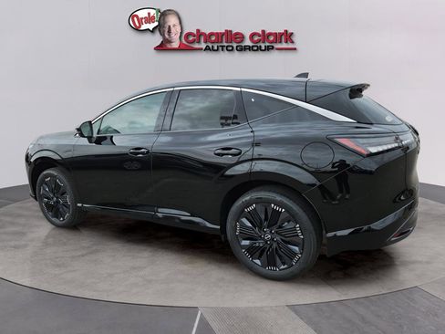 New 2026 Nissan Murano Platinum w/ Cargo Package AWD/4WD image 4
