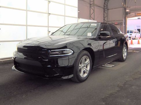 Used 2021 Dodge Charger SXT image 1