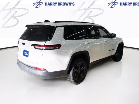 Used 2022 Jeep Grand Cherokee L Laredo AWD/4WD image 10