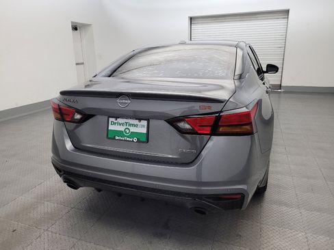 Used 2024 Nissan Altima 2.0 SR FWD image 7