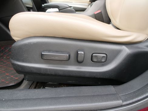 Used 2014 Honda Crosstour EX-L image 17