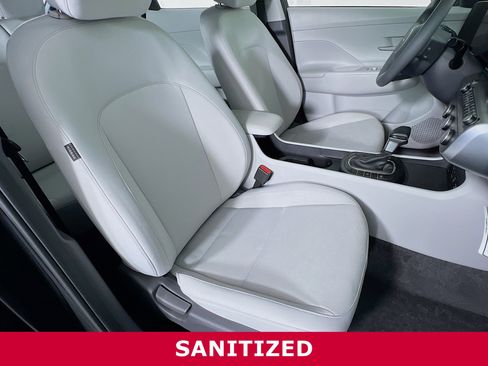 Used 2024 Hyundai Kona SE image 22