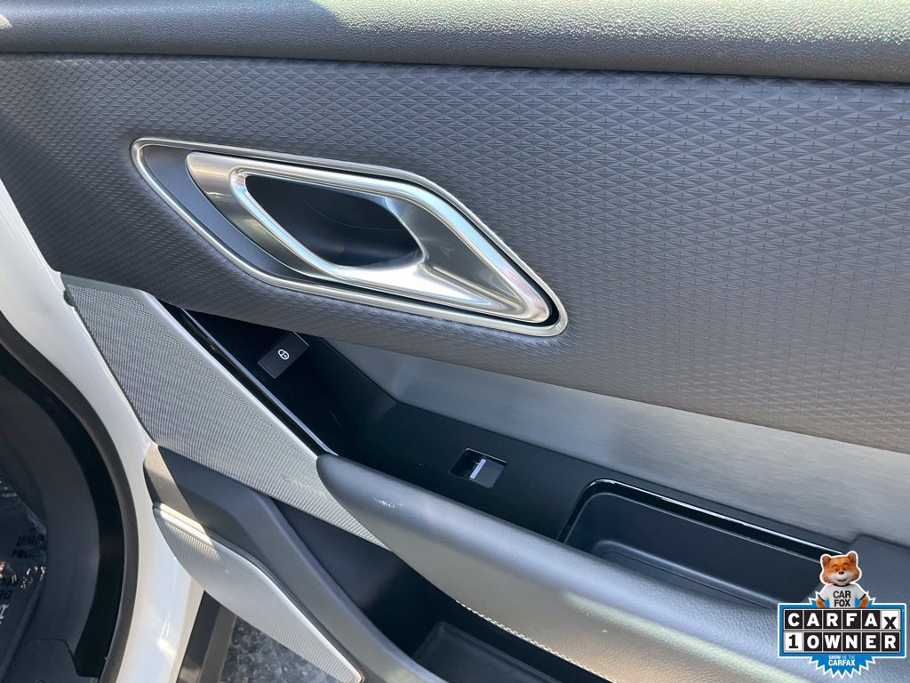 Used 2018 Land Rover Range Rover Velar R-Dynamic SE AWD/4WD image 71