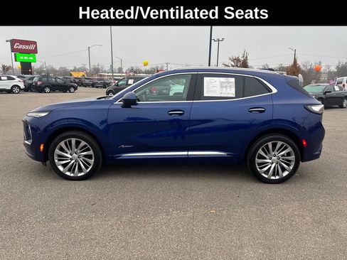 Used 2025 Buick Envision Avenir image 2
