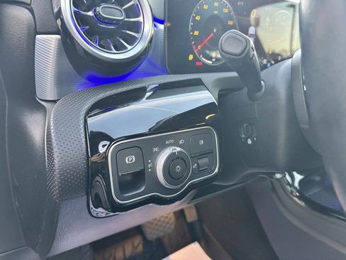 Used 2023 Mercedes-Benz CLA 250 4MATIC image 19