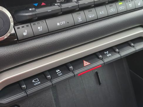 Used 2022 Toyota Tundra Limited w/ TRD Off-Road Package image 26