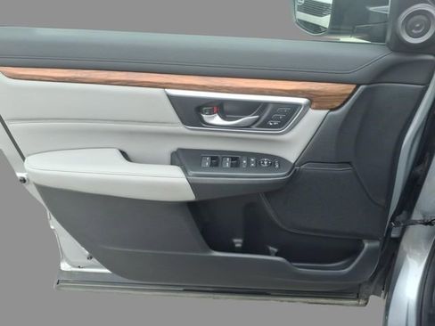 Used 2021 Honda CR-V Touring image 16