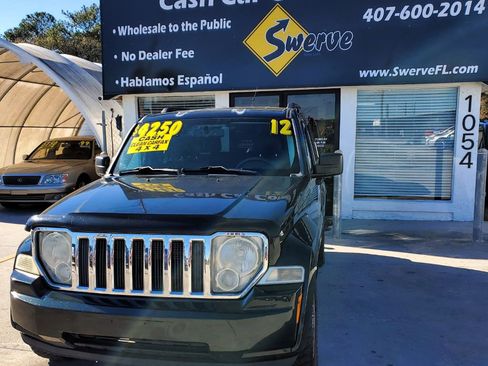 Used 2012 Jeep Liberty Sport image 2