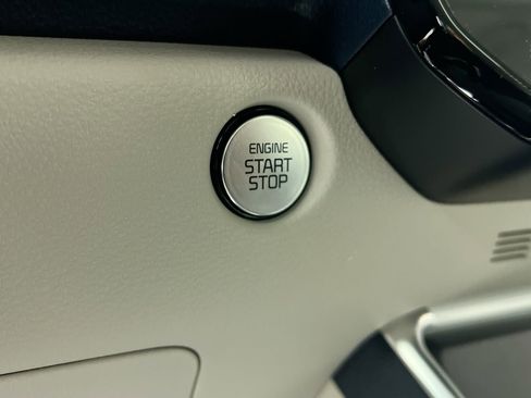 New 2026 Kia Carnival EX FWD image 20