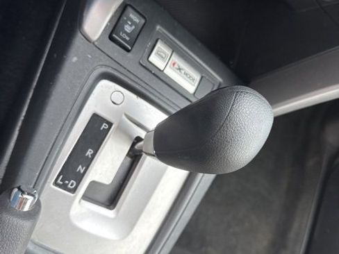 Used 2018 Subaru Forester 2.5i Premium w/ All-Weather Package image 20