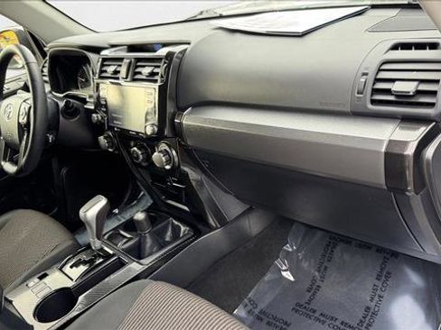 Certified 2024 Toyota 4Runner TRD Off-Road image 20