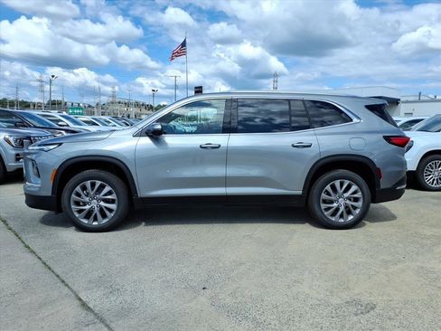 New 2026 Buick Enclave Preferred image 4