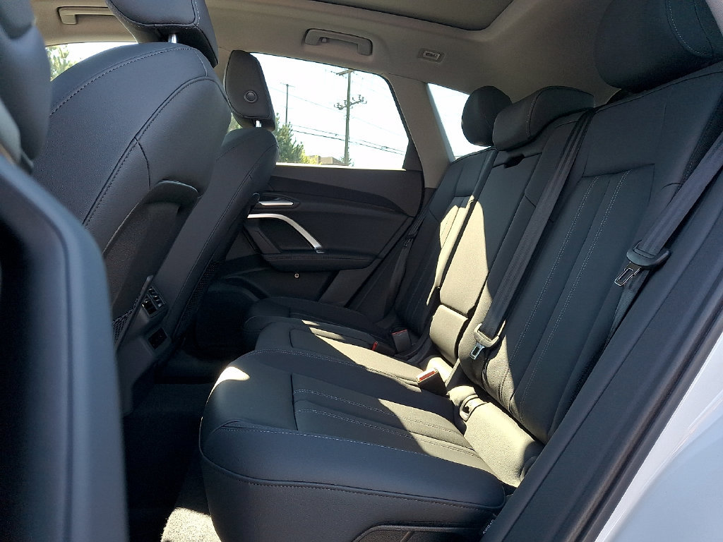 New 2026 Audi Q5 Premium Plus AWD/4WD image 9