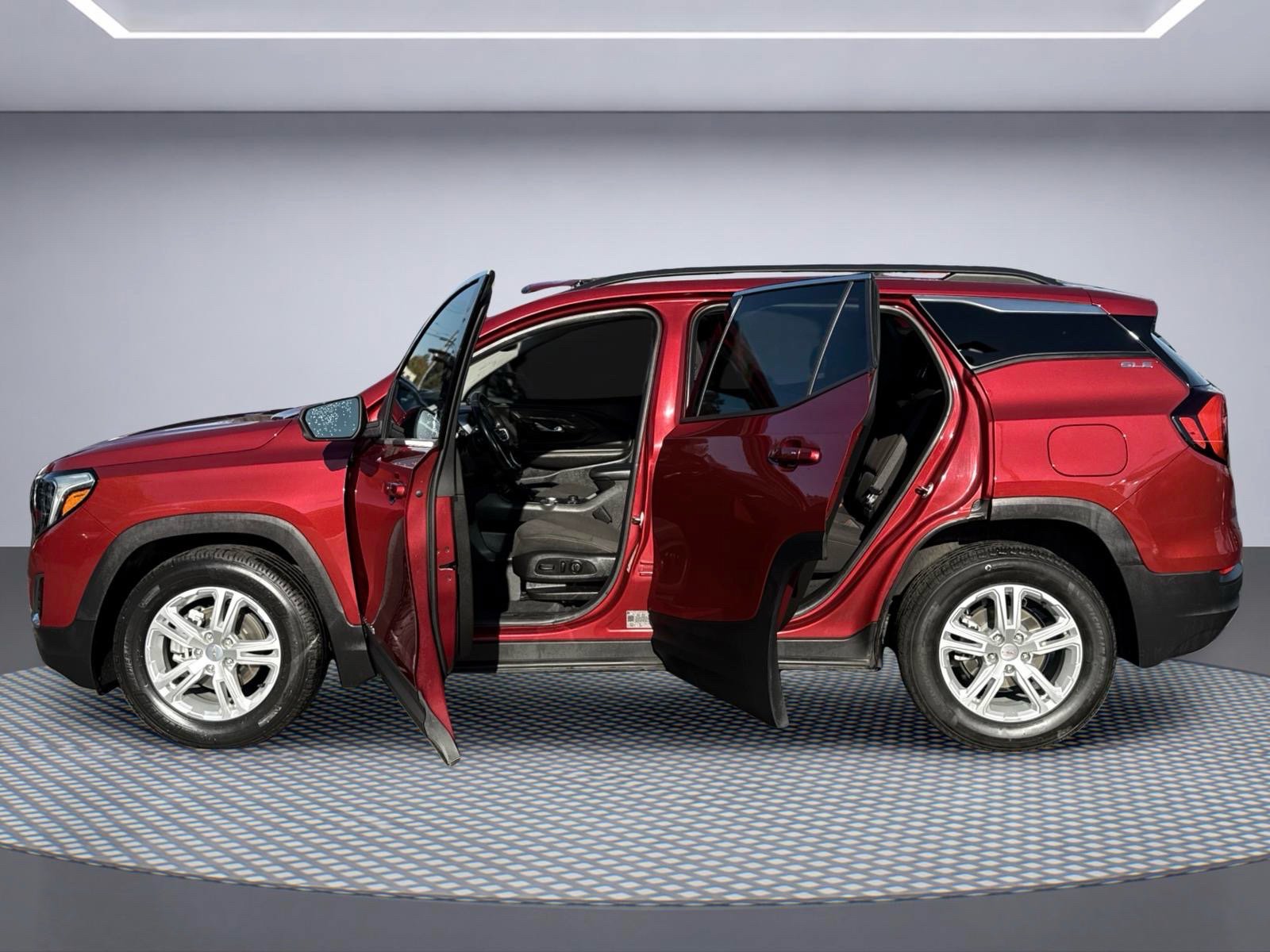 Used 2019 GMC Terrain SLE w/ Driver Convenience Package FWD image 12