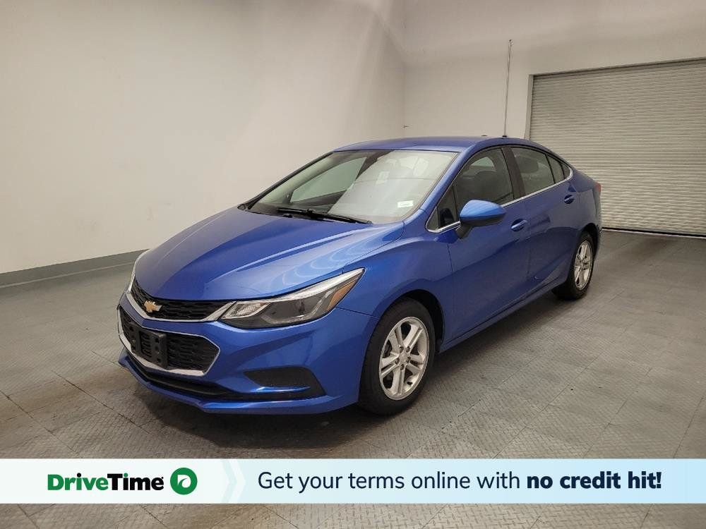 Used 2017 Chevrolet Cruze LT FWD image 1
