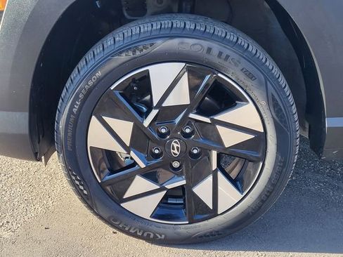 Used 2024 Hyundai Kona SEL image 9