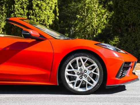 Used 2024 Chevrolet Corvette Stingray Premium Conv w/ Z51 Performance Package RWD image 14
