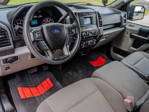 Used 2018 Ford F150 XLT RWD image 14