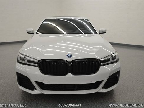 Used 2023 BMW 530e w/ M Sport Package RWD image 6