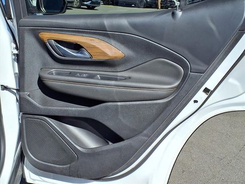 Used 2020 GMC Terrain SLE w/ Driver Convenience Package image 14