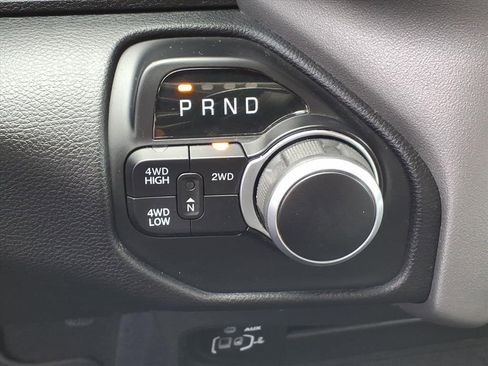 Used 2024 RAM 2500 Big Horn w/ Bed Utility Group image 9