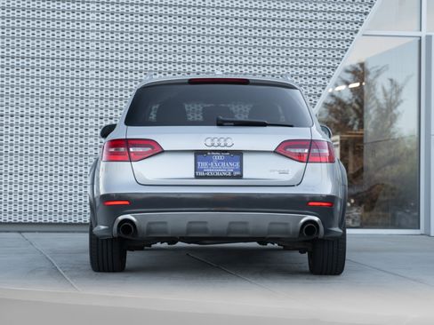 Used 2015 Audi A4 Premium Plus w/ Technology Package image 27