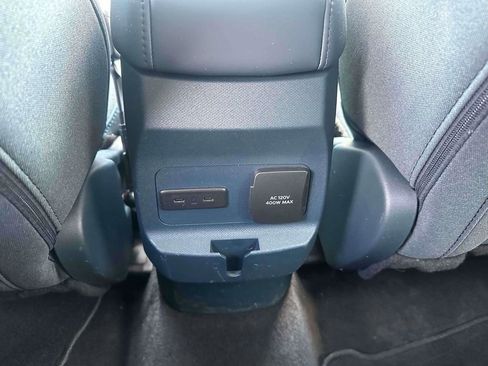 Used 2025 Ford Maverick XLT w/ Equipment Group 301A AWD/4WD image 12